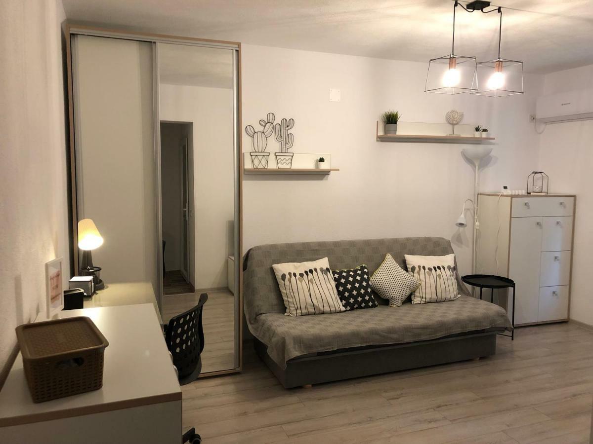 Cozy Place 47-Self Check In & Out-Hbo Max Piteşti Exterior foto